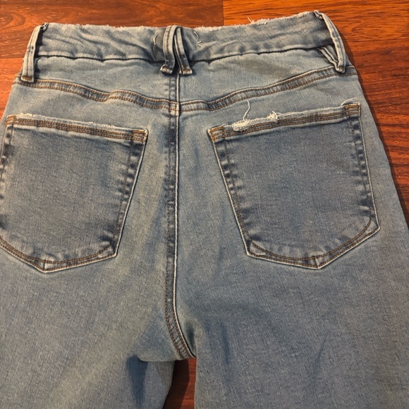 Good American good legs crop mini boot - Picture 12 of 12